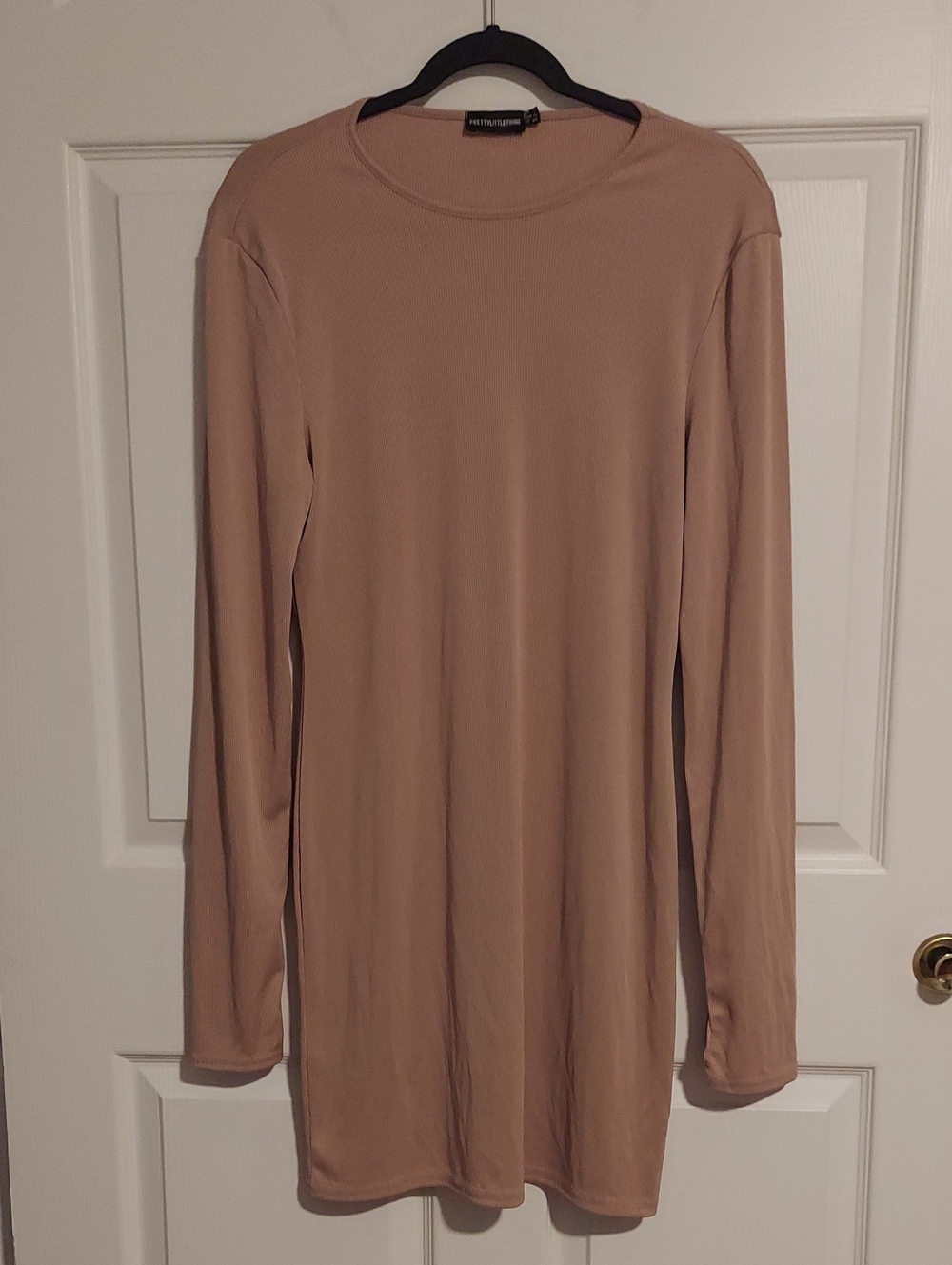PrettyLittleThing Beige Long Sleeve Tunic Dress